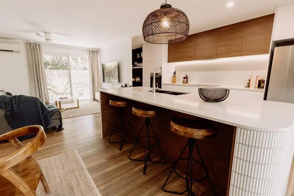 Seaside Escape On 'Tanah' Villa Yaroomba Tatil Evi
